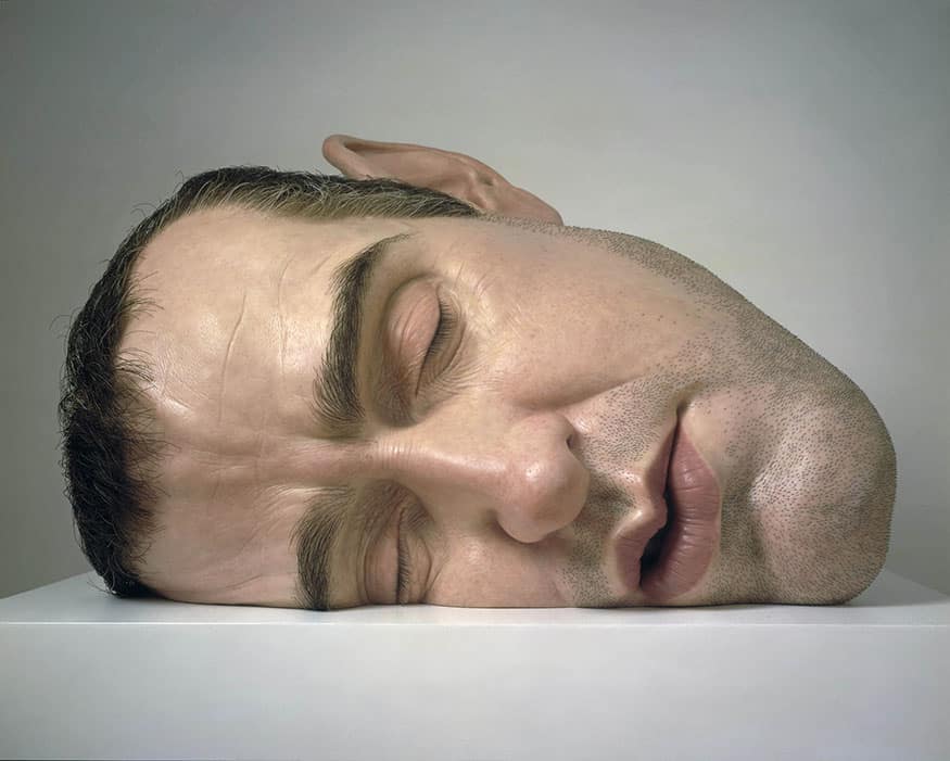Ron Mueck : Escultura hiperrealista