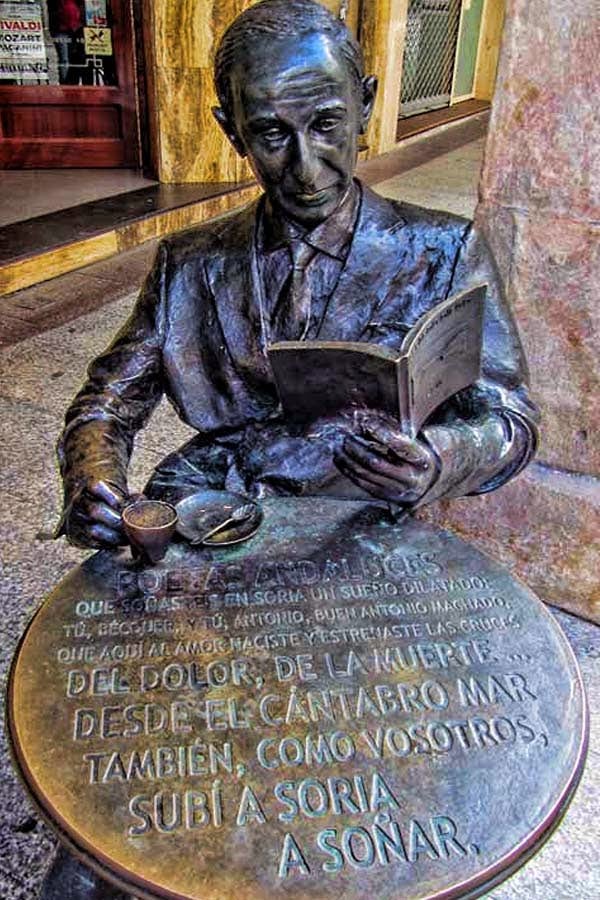 Gerardo Diego y el ciprés de Silos