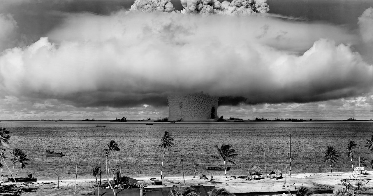 La bomba atómica y la era nuclear