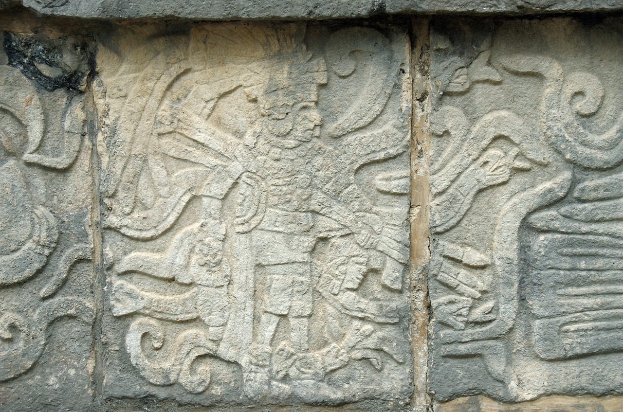 ARTE MAYA Y AZTECA